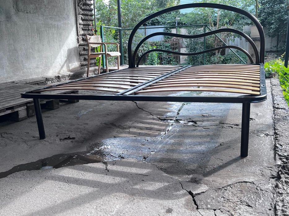 Продам двухспальную кровать в идеале