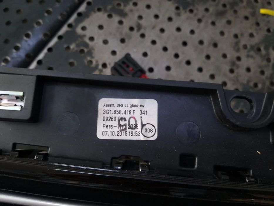 Grile ventilatie bord cu ceas analogic vw passat b8 3g1858416f 3g1858416 3g0919204c