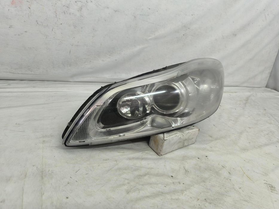 Far stanga xenon Volvo C30 facelift dupa 2008
