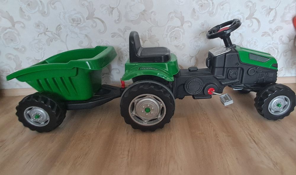 Трактор с ремарке детски