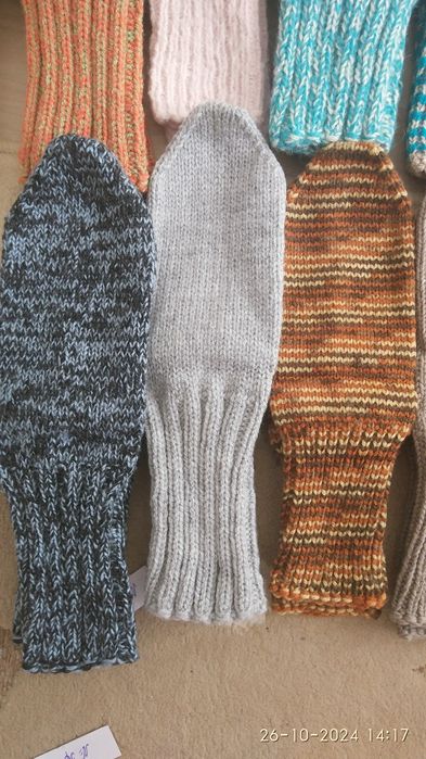 30 броя плетени чорапи дамски и мъжки