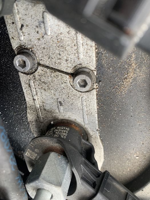 Дюзи помпа и рейл комплект 2.0тди 143кс Ауди а4 а5 а6 audi a4 a5 a6