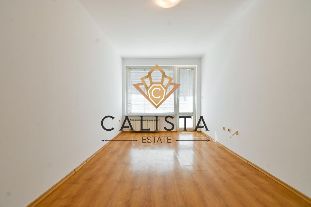 Тристаен апартамент под наем в центъра на София, 2209158