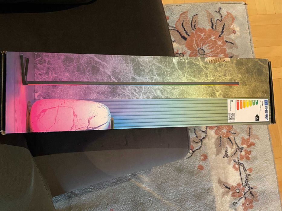 Продавам Ъглова LED лампа