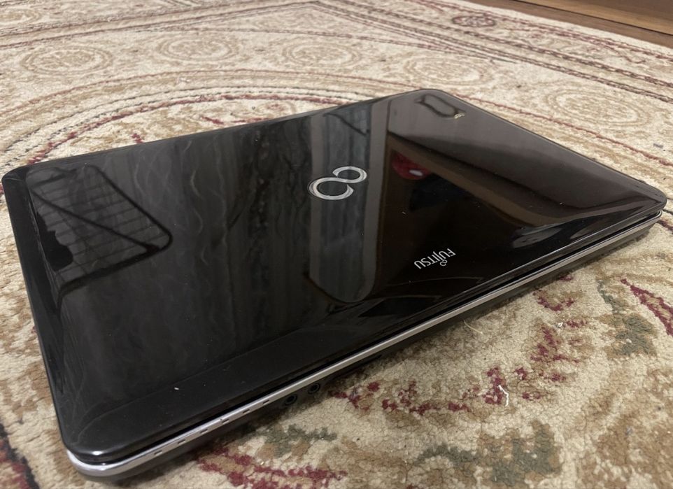 Продам ноутбук FUJITSU