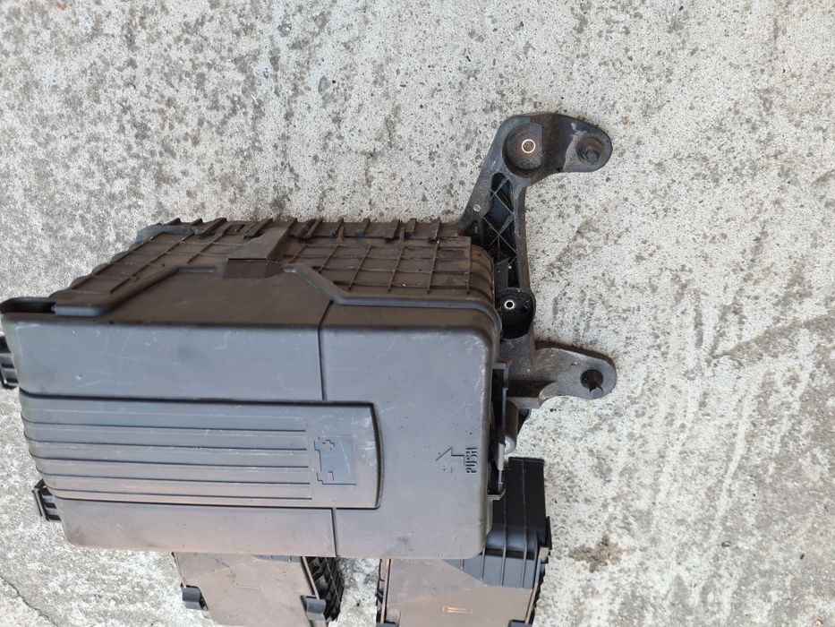 Carcasa baterie/Panou sigurante Passat B7 CC B6 Audi Seat Skoda