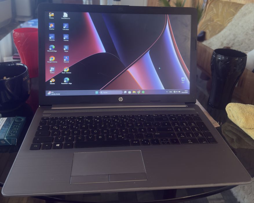 HP 250 G7 / SSD 256GB / Отлично състояние / Готов за работа