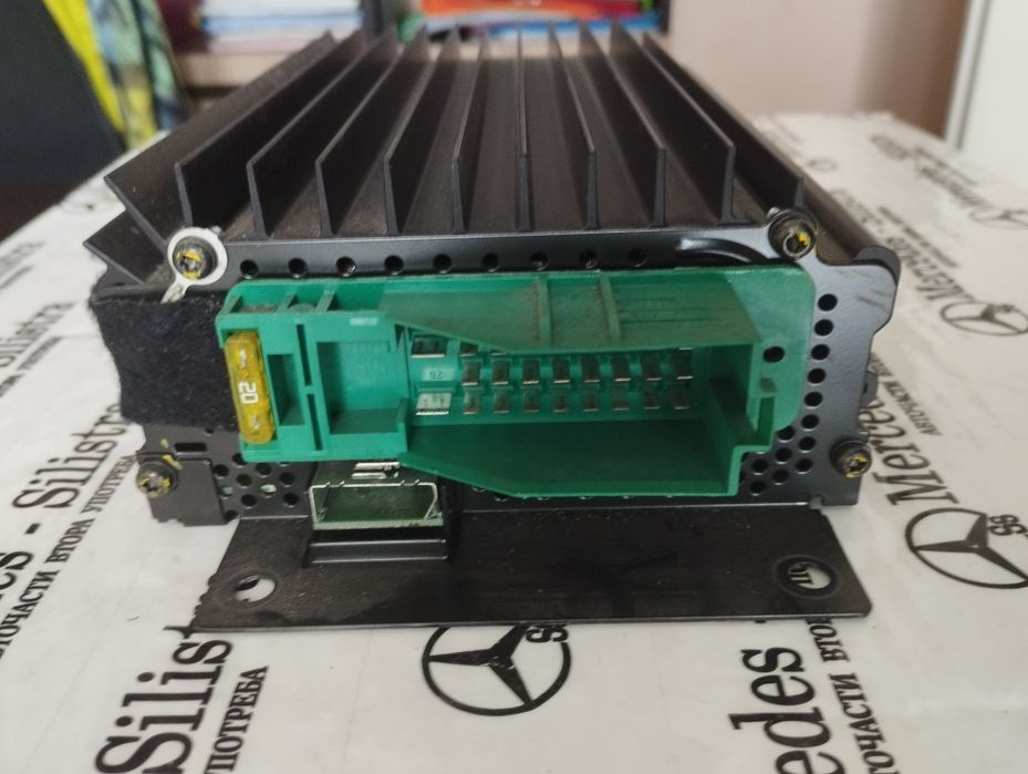 Bose Аудио усилвател за Мерцедес-бенц SL (R230)