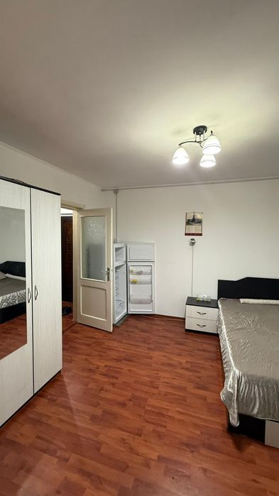 Apartament 2 camere de închiriat