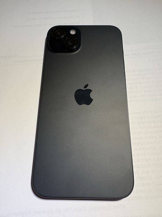 Vand iPhone 15 Plus Negru - 97% bateria