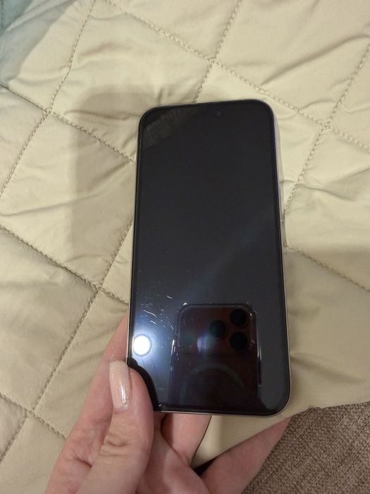 Продам iphone 15 pro