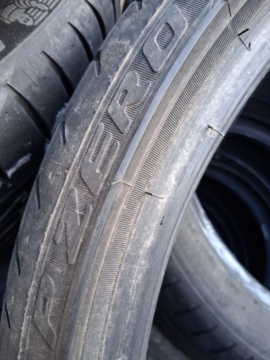 255 30 20 PIRELLI 2бр летни