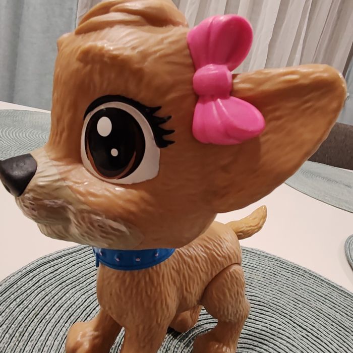 Много интерактивни играчки