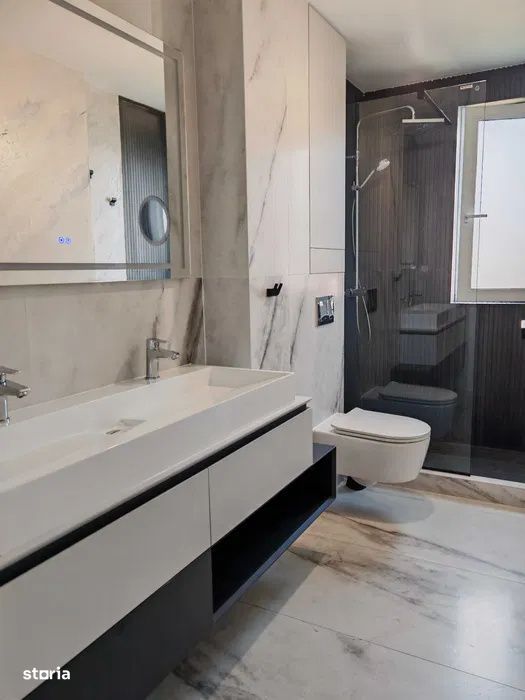Apartament 3 camere,58 mp,balcon 12,7 mp, Calea Baciului