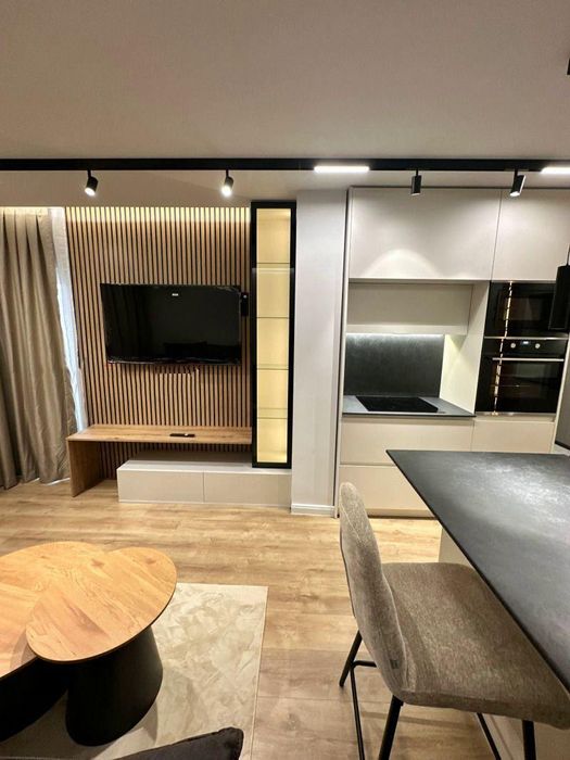 Дава се под наем Двустаен апартамент в София, Малинова долина - 57 кв.м за 850 € - Снимка #1