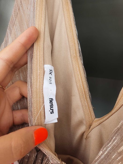 Rochie de ocazie cu fir metalic Sinsay