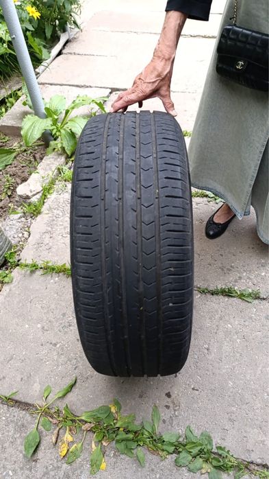 Продам шины Continental.