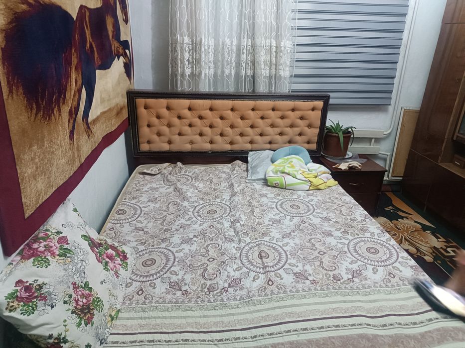 Диван Шкаф сатилады срочно арзан бахада берип жиберемен