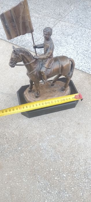 Statuie din metal neferos