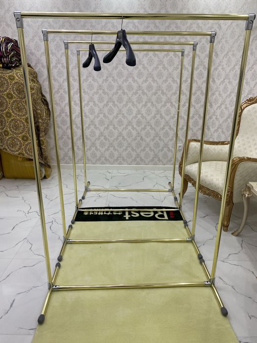 Золотые вешалки напольные грузоподьёмность 80кг вешилка vishilka