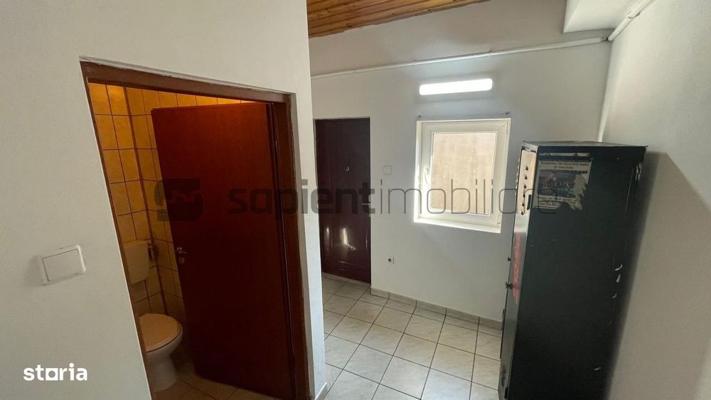 De închiriat: Spațiu comercial / atelier auto 64 mp