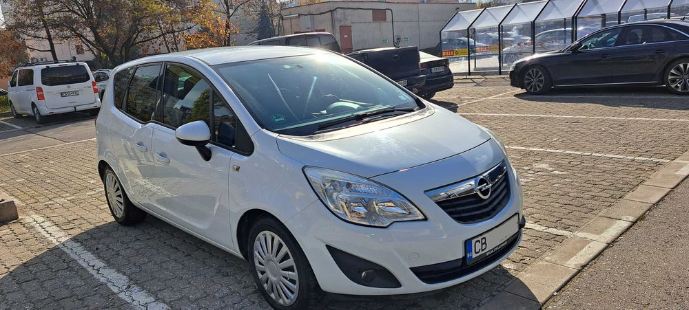 Opel Meriva B (регистрирана и в движение, ГАЗ)