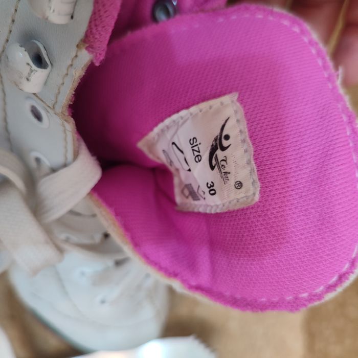 Коньки фигурные, в хорошем состоянии