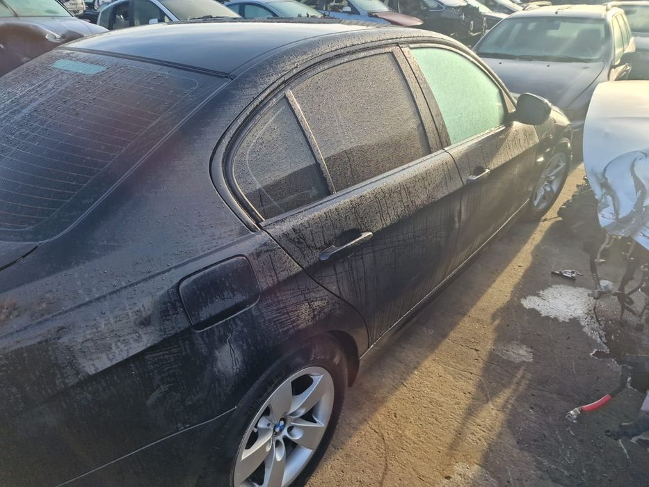 Dezmembram BMW E90 Facelift 2011 2.0d N47D20C Manual