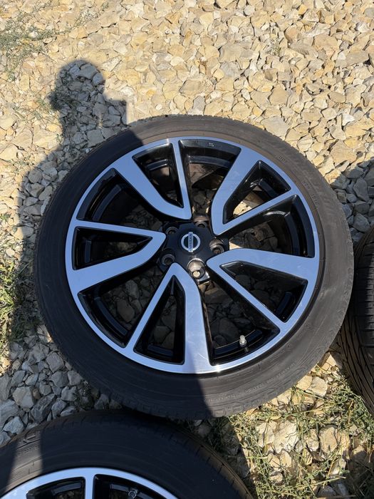 Оригинални джанти с гуми Qashqai,Juke,X-Trail 5x114,3 19 цола