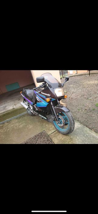 motocicleta kawasaki gpz 600