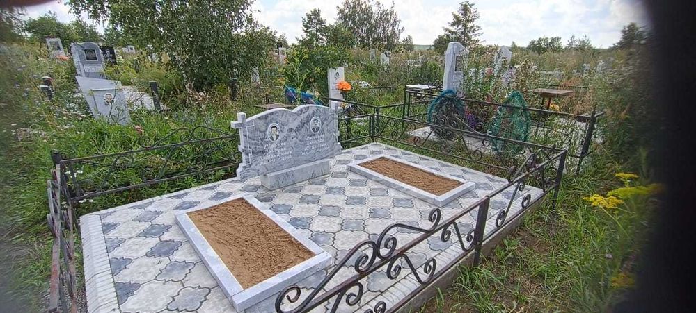 Изготовление памятников фирма "Монумент"