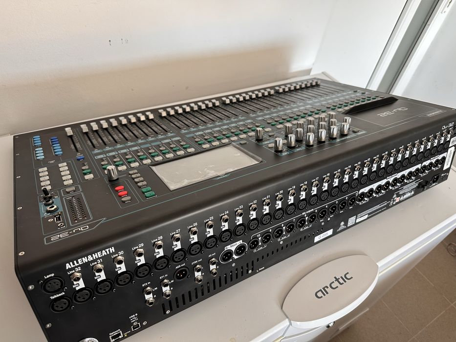 Mixer digital Allen&Heath QU32