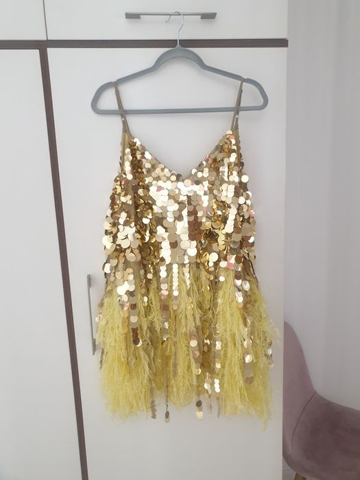 Rochie Asos  potrivita s-m