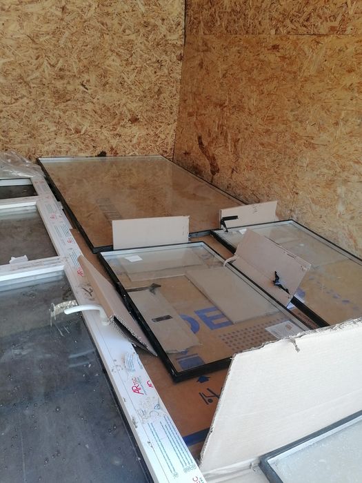 Продам Б/У оконный блок