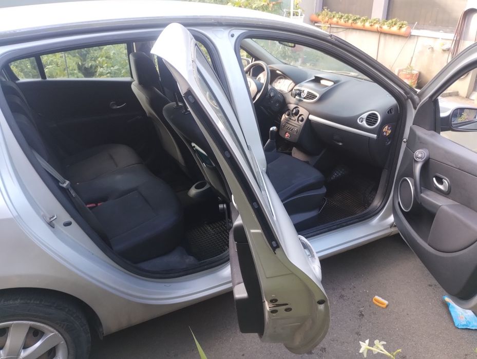 RENAULT Clio 2008 — imagine 3