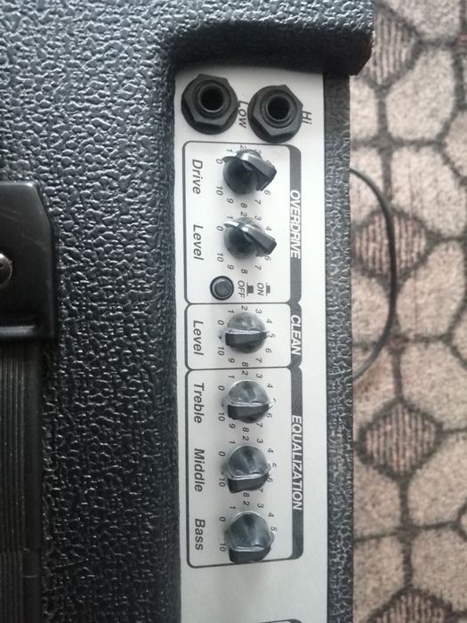 Комбоусилитель гитарный