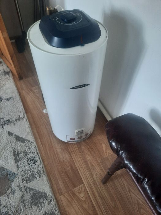 Сантехника Ремонт аристон установка