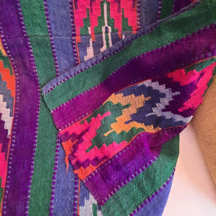 Covor din lână,oltenesc, țesut în război.