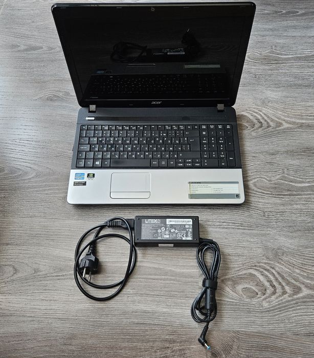 Лаптоп ACER Aspire E1-571G