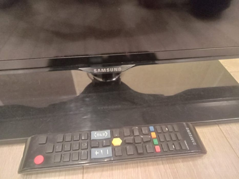 Продаю телевизор самсунг
