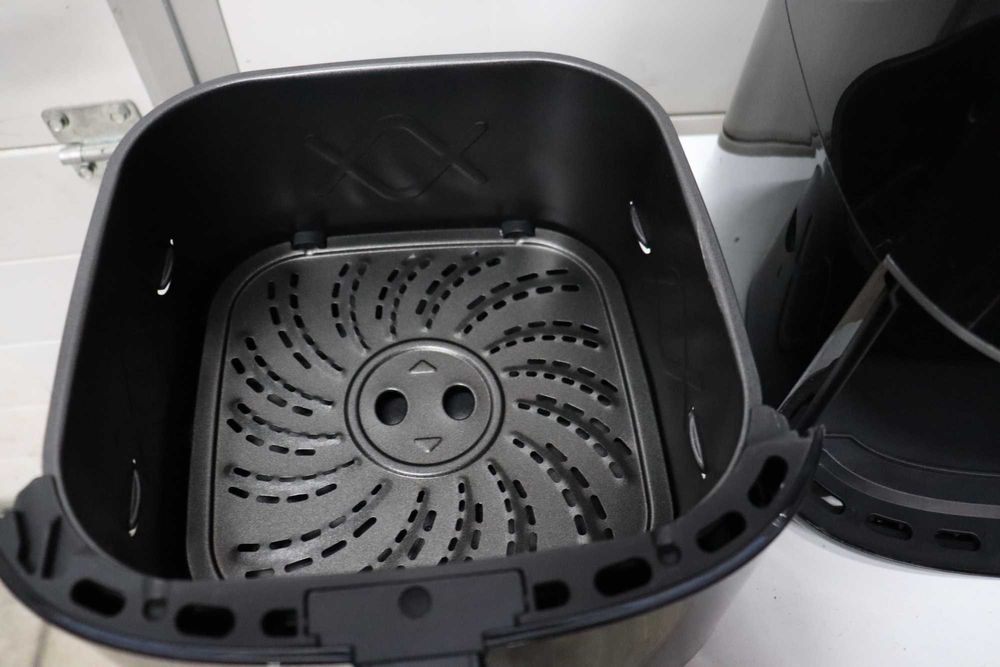 Air Fryer Princess 6л, 8 програми, LED, 1500W, Фритюрник, лек ДЕФЕКТ