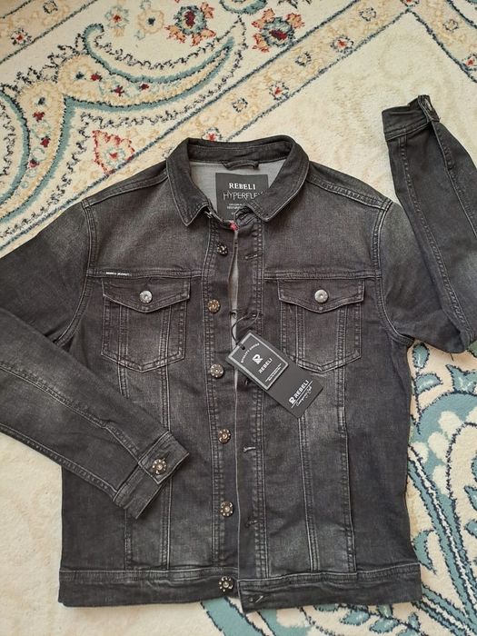 Джинсовая куртка