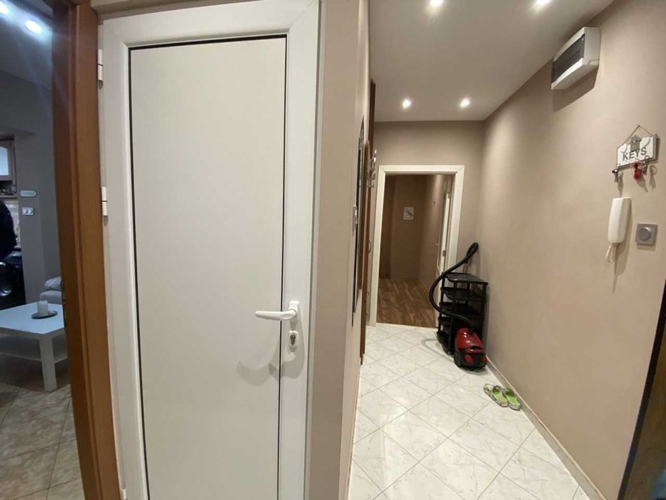 Продава се Двустаен апартамент в Пловдив, Изгрев - 64 кв.м за 1016 €/кв.м - Снимка #16