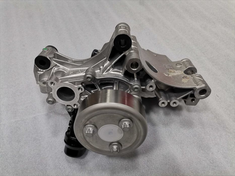 Нова Водна Помпа BMW G30 G31 G32 G01 G02 / B48 - 8658682