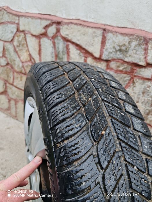 Cauciucuri M+Și,+jenti 185/65R15-jenti 5x114,3