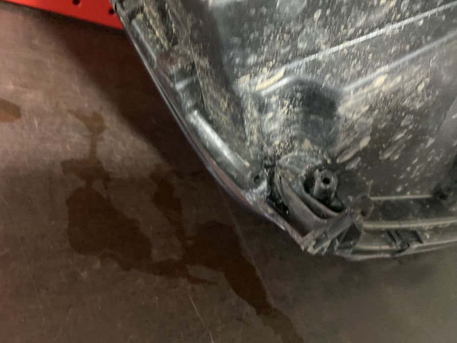 Far stanga halogen si led Dacia Duster HJD cu defect