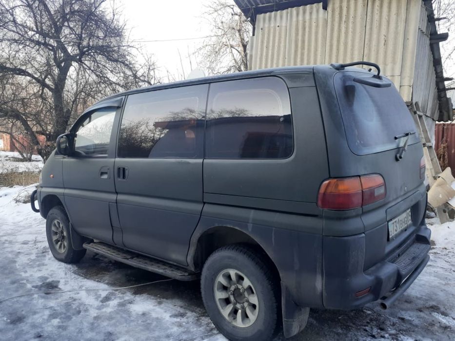 Продам Mitsubishi Delica