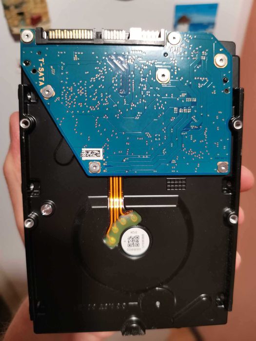 Твърд диск 2TB HDD HP Enterprise