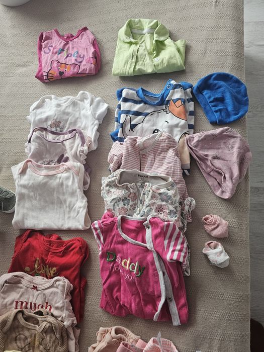 Голям лот бебешки дрешки