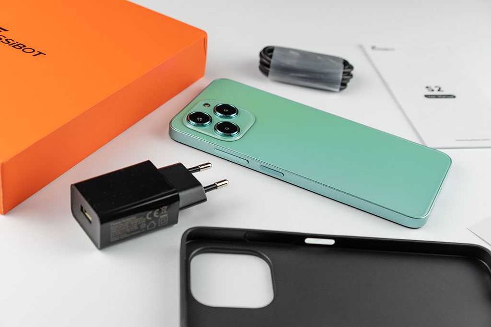 OUKITEL Fossibot S2 - ​6.67", 8GB+12GB/256GB, 50MP, 4900mAh